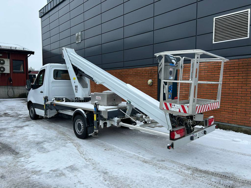 Mercedes-Benz Dino 230VTH - Vrachtwagen hoogwerker: afbeelding 3 Mercedes-Benz Dino 230VTH - Vrachtwagen hoogwerker: afbeelding 3