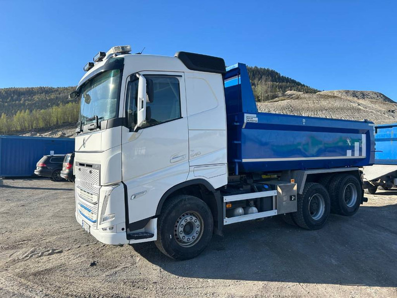 Volvo FH 540 6x4 + Maur trippelkjerre - Kipper vrachtwagen: afbeelding 2 Volvo FH 540 6x4 + Maur trippelkjerre - Kipper vrachtwagen: afbeelding 2