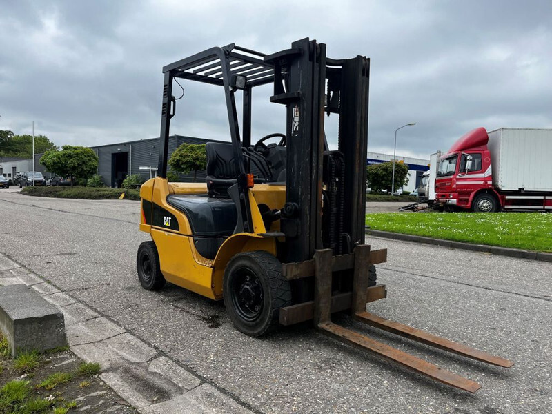 Caterpillar DP25NT - Diesel heftruck: afbeelding 3 Caterpillar DP25NT - Diesel heftruck: afbeelding 3