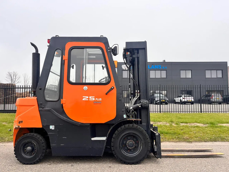 Doosan D25G PLUS - Heftruck: afbeelding 1 Doosan D25G PLUS - Heftruck: afbeelding 1