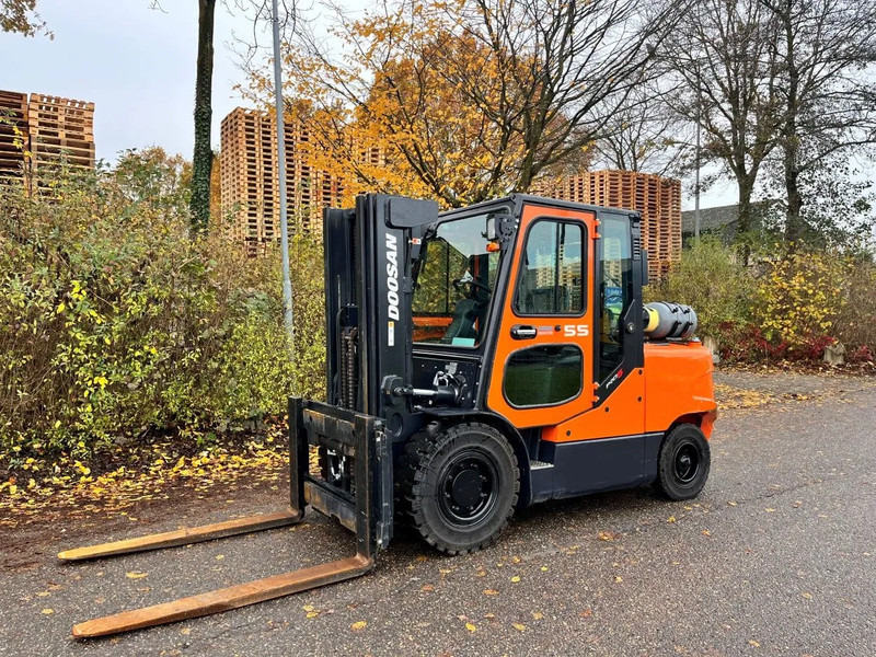 Doosan G55C-5 1593 HOURS - LPG heftruck: afbeelding 4 Doosan G55C-5 1593 HOURS - LPG heftruck: afbeelding 4