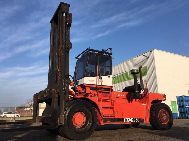 Fantuzzi FDC250 - Diesel heftruck: afbeelding 1 Fantuzzi FDC250 - Diesel heftruck: afbeelding 1