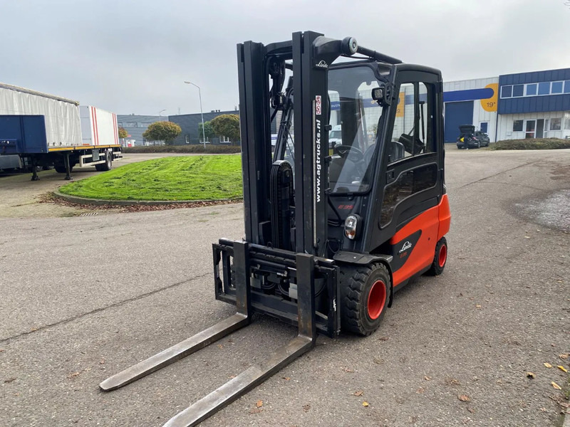 Linde E35L-01 - Elektrische heftruck: afbeelding 4 Linde E35L-01 - Elektrische heftruck: afbeelding 4