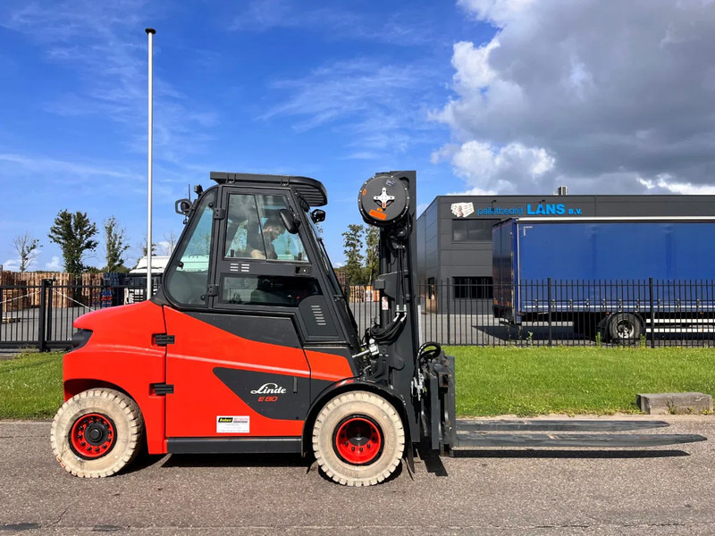Linde E80-01/900 - Elektrische heftruck: afbeelding 2 Linde E80-01/900 - Elektrische heftruck: afbeelding 2
