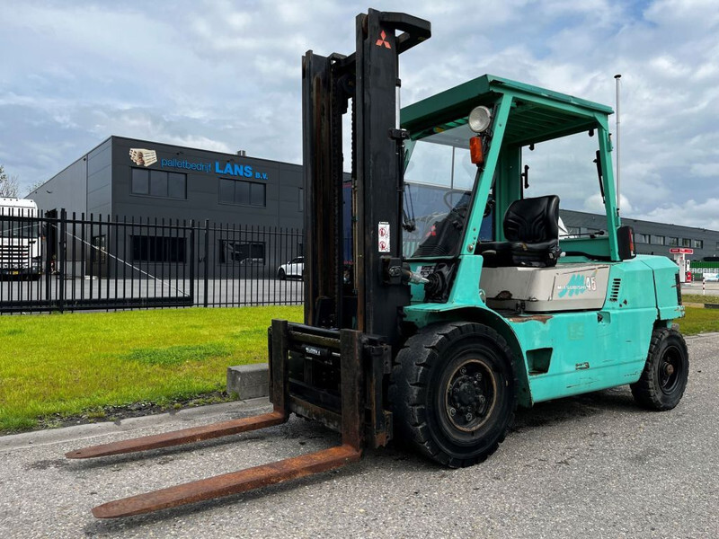 Mitsubishi FD45 - Diesel heftruck: afbeelding 1 Mitsubishi FD45 - Diesel heftruck: afbeelding 1