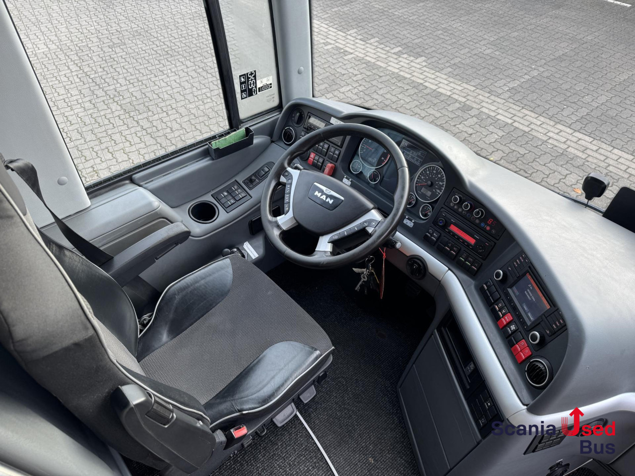 MAN Lion's Coach R08 13.8m 100 Years Edition - Touringcar: afbeelding 2 MAN Lion's Coach R08 13.8m 100 Years Edition - Touringcar: afbeelding 2