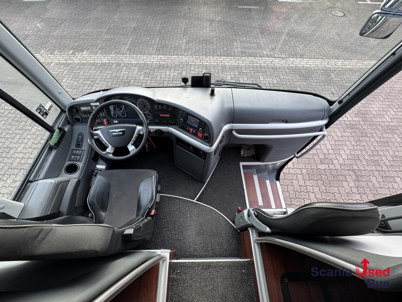 MAN Lion's Coach R08 13.8m 100 Years Edition - Touringcar: afbeelding 4 MAN Lion's Coach R08 13.8m 100 Years Edition - Touringcar: afbeelding 4