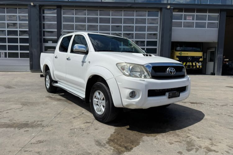 Toyota Hilux 3.0D 4WD - Bestelwagen: afbeelding 3 Toyota Hilux 3.0D 4WD - Bestelwagen: afbeelding 3
