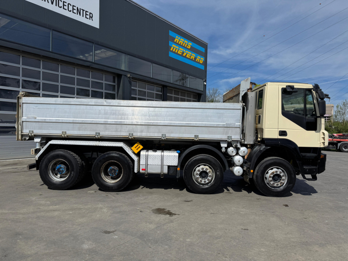 IVECO Trakker 450 8x4 - Kipper vrachtwagen: afbeelding 5 IVECO Trakker 450 8x4 - Kipper vrachtwagen: afbeelding 5