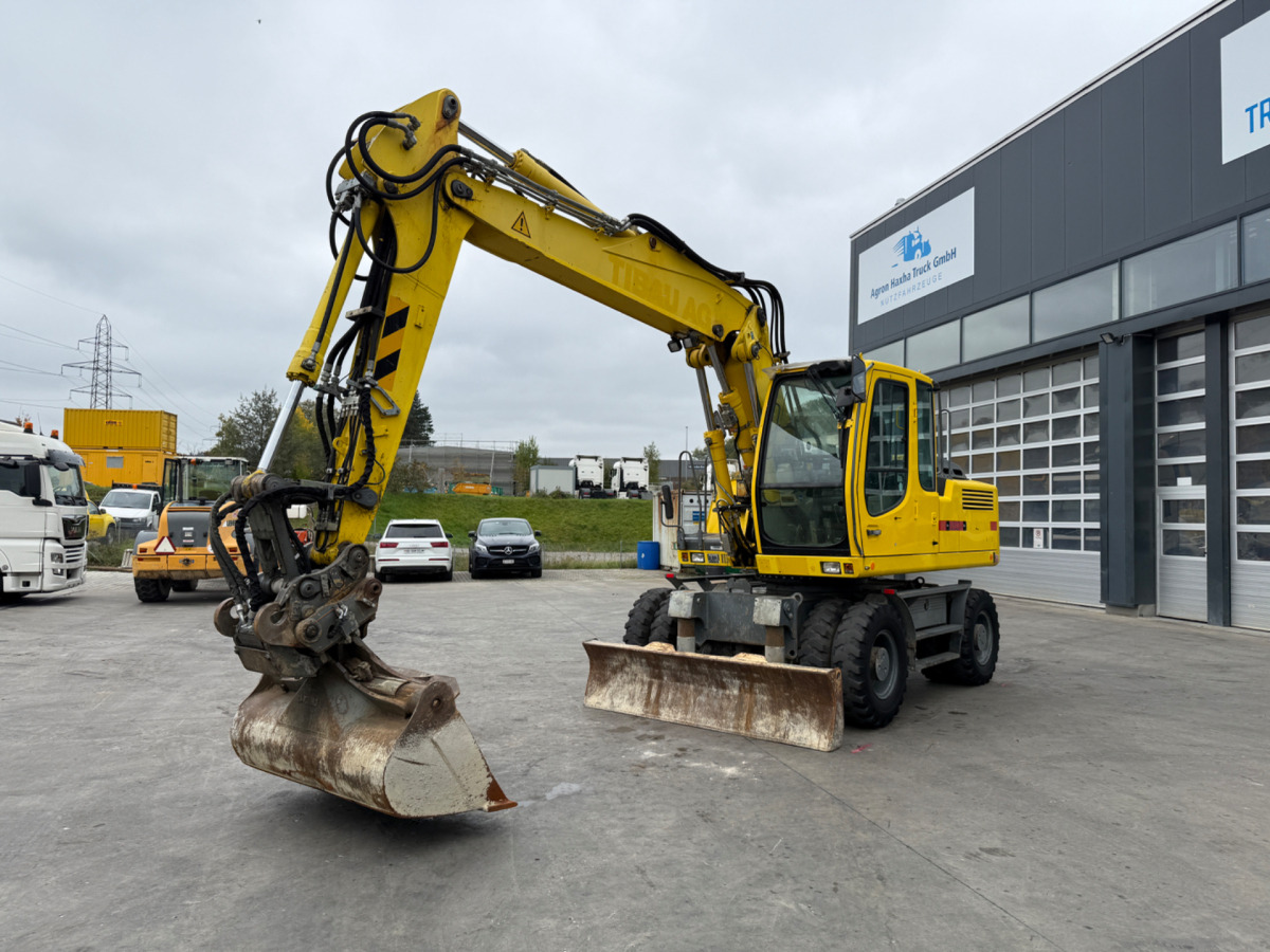 LIEBHERR 900 C 3xBuckets - Mobiele graafmachine: afbeelding 1 LIEBHERR 900 C 3xBuckets - Mobiele graafmachine: afbeelding 1