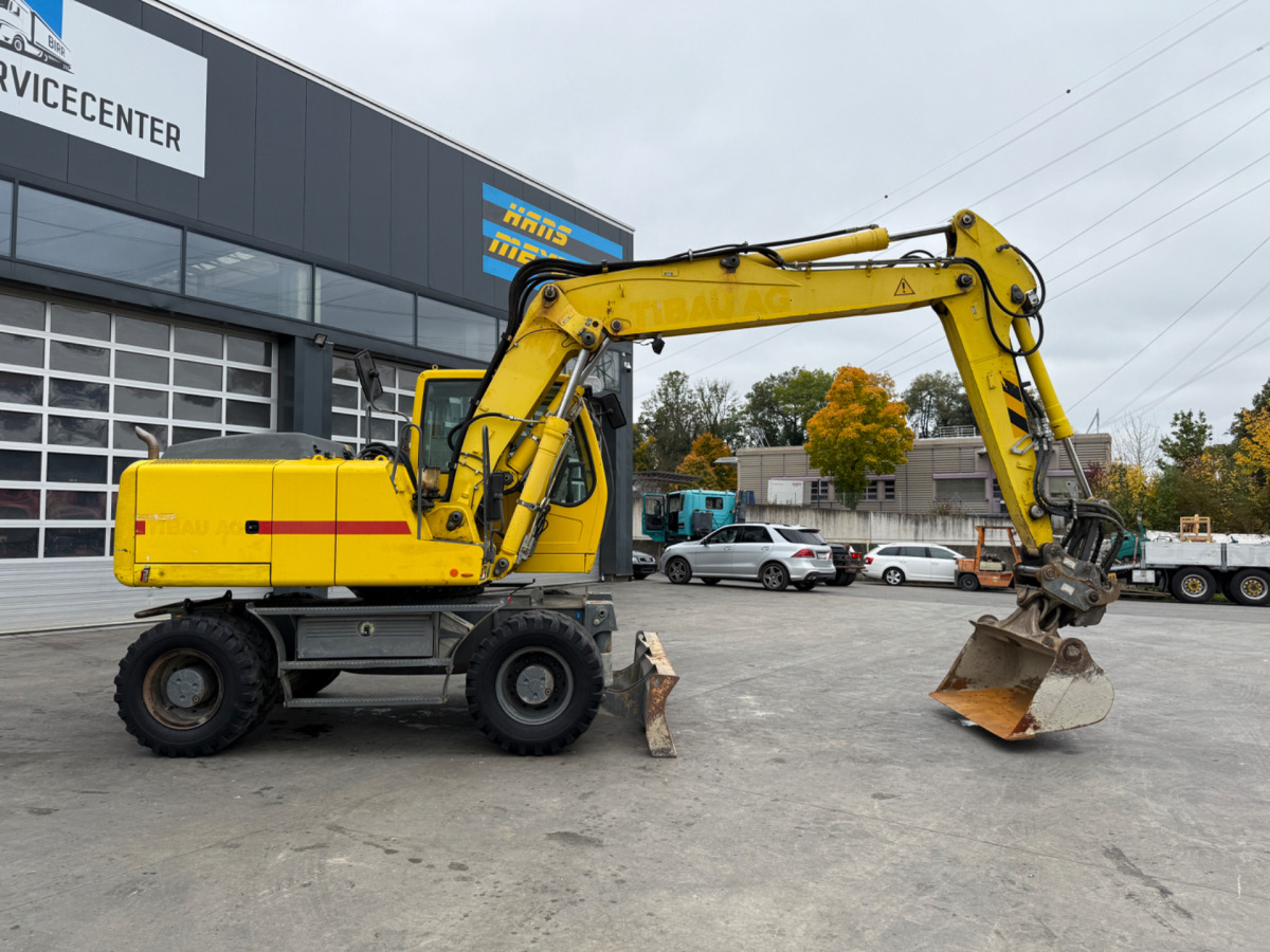 LIEBHERR 900 C 3xBuckets - Mobiele graafmachine: afbeelding 4 LIEBHERR 900 C 3xBuckets - Mobiele graafmachine: afbeelding 4