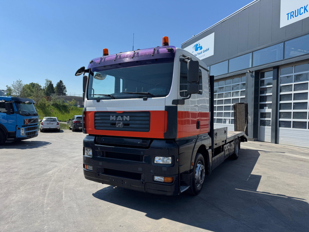 MAN TGA 18.413 4x2 BaggerTaxi - Autovrachtwagen vrachtwagen: afbeelding 1 MAN TGA 18.413 4x2 BaggerTaxi - Autovrachtwagen vrachtwagen: afbeelding 1
