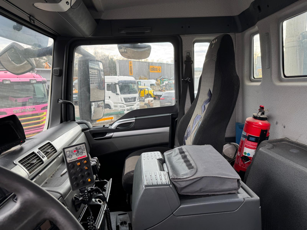 Betonmixer MAN TGS 32.440 8x4 Liebherr 9m3: afbeelding 12 Betonmixer MAN TGS 32.440 8x4 Liebherr 9m3: afbeelding 12