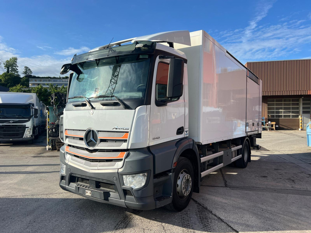 MERCEDES 4x Antos 1843 4x2 Kühler - Koelwagen vrachtwagen: afbeelding 1 MERCEDES 4x Antos 1843 4x2 Kühler - Koelwagen vrachtwagen: afbeelding 1