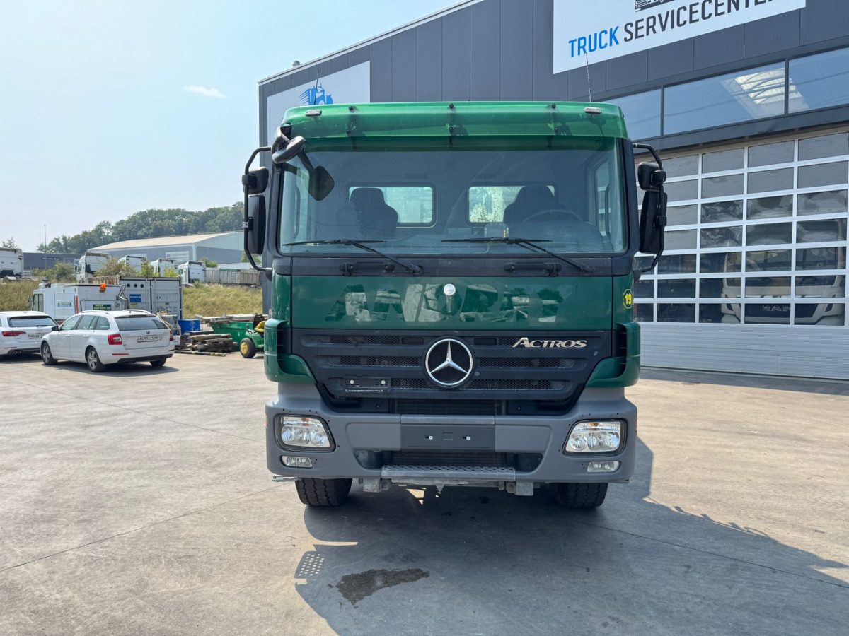 MERCEDES Actros 3244 8x4 Liebherr 9m3 - Betonmixer: afbeelding 2 MERCEDES Actros 3244 8x4 Liebherr 9m3 - Betonmixer: afbeelding 2