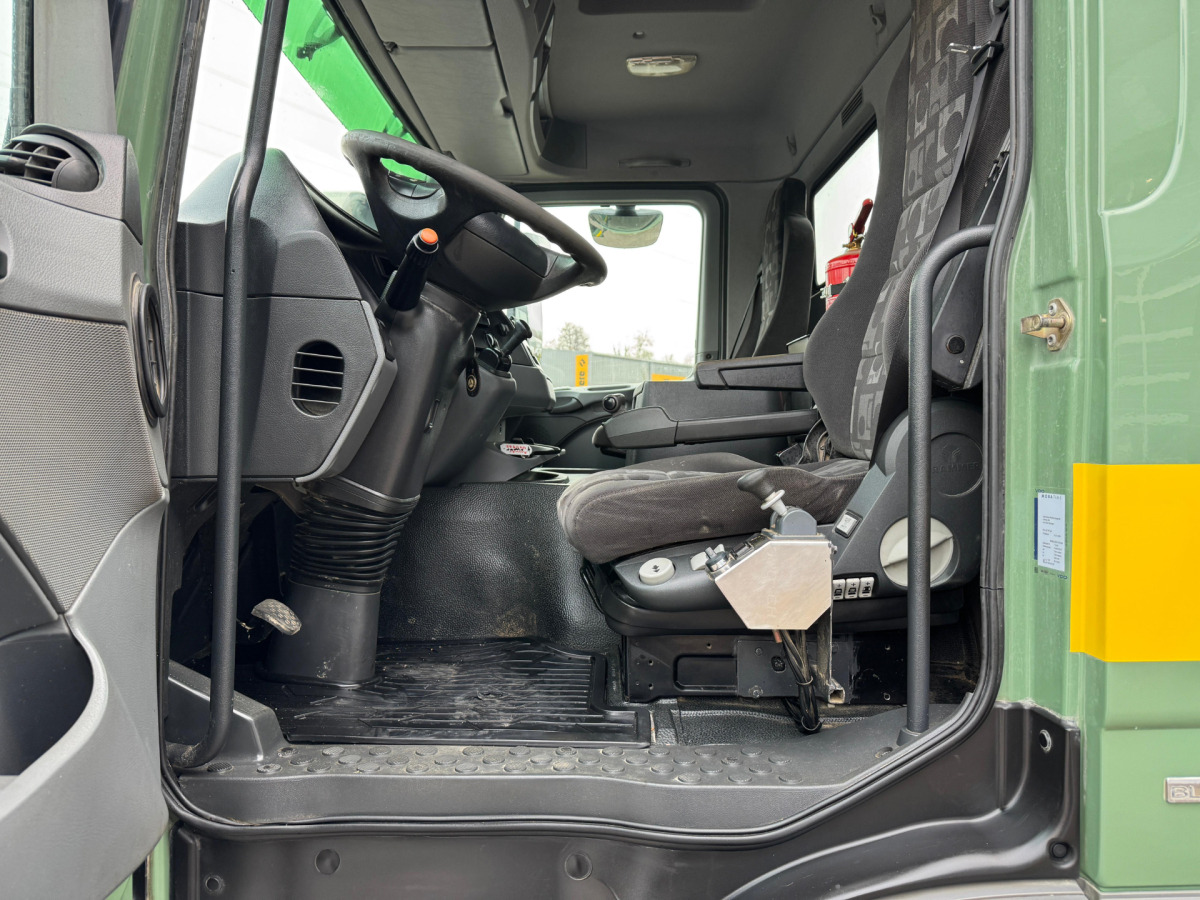 Kipper vrachtwagen MERCEDES Actros 3246 8x4 Moser: afbeelding 14