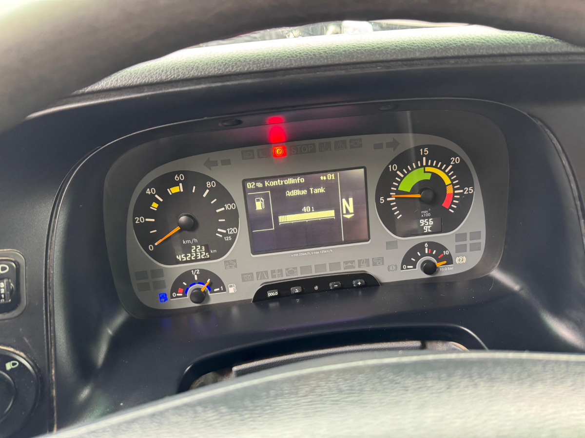 Kipper vrachtwagen MERCEDES Actros 3246 8x4 Moser: afbeelding 17