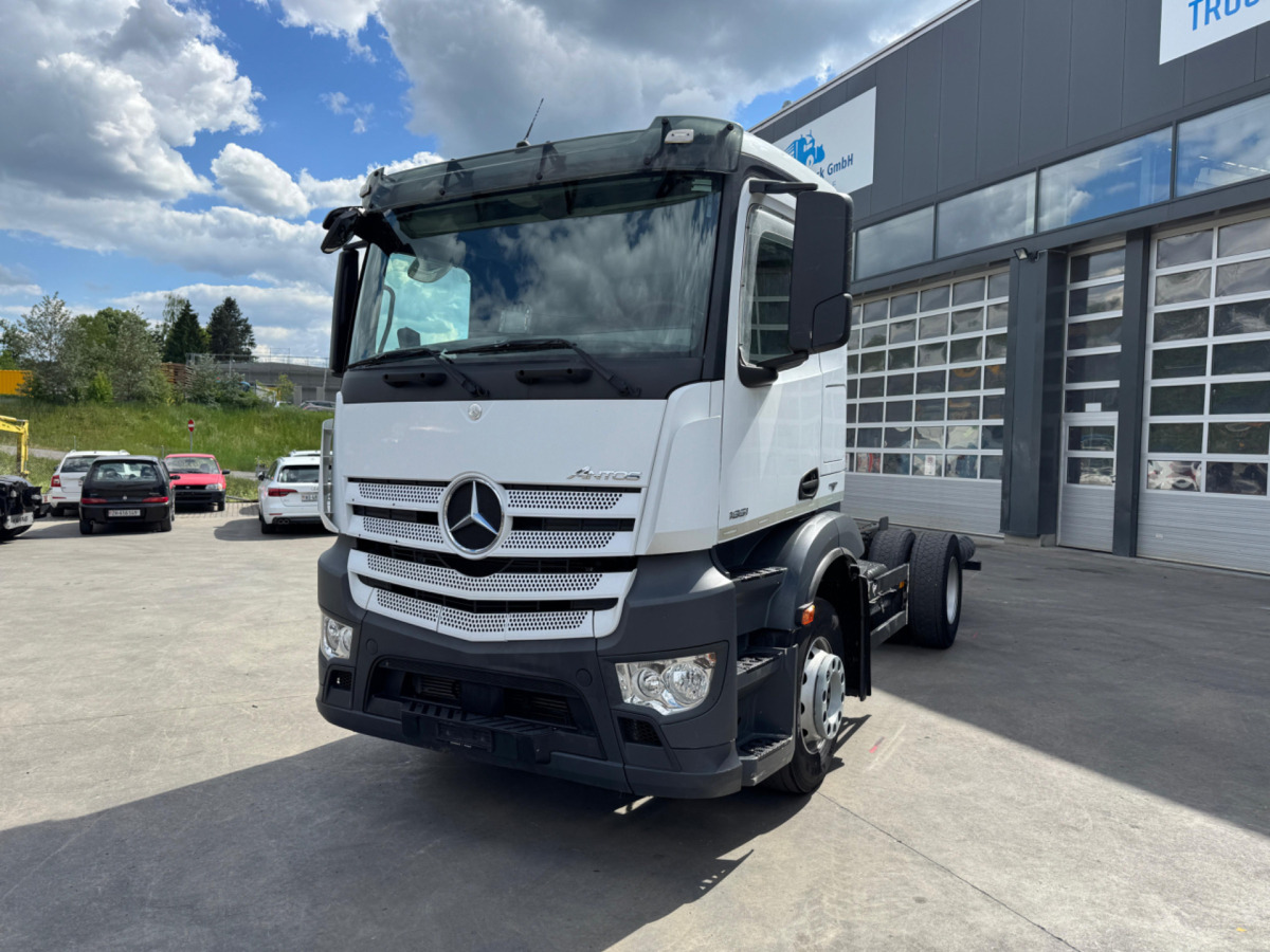 MERCEDES Antos 1851 4x2 - Chassis vrachtwagen: afbeelding 1 MERCEDES Antos 1851 4x2 - Chassis vrachtwagen: afbeelding 1