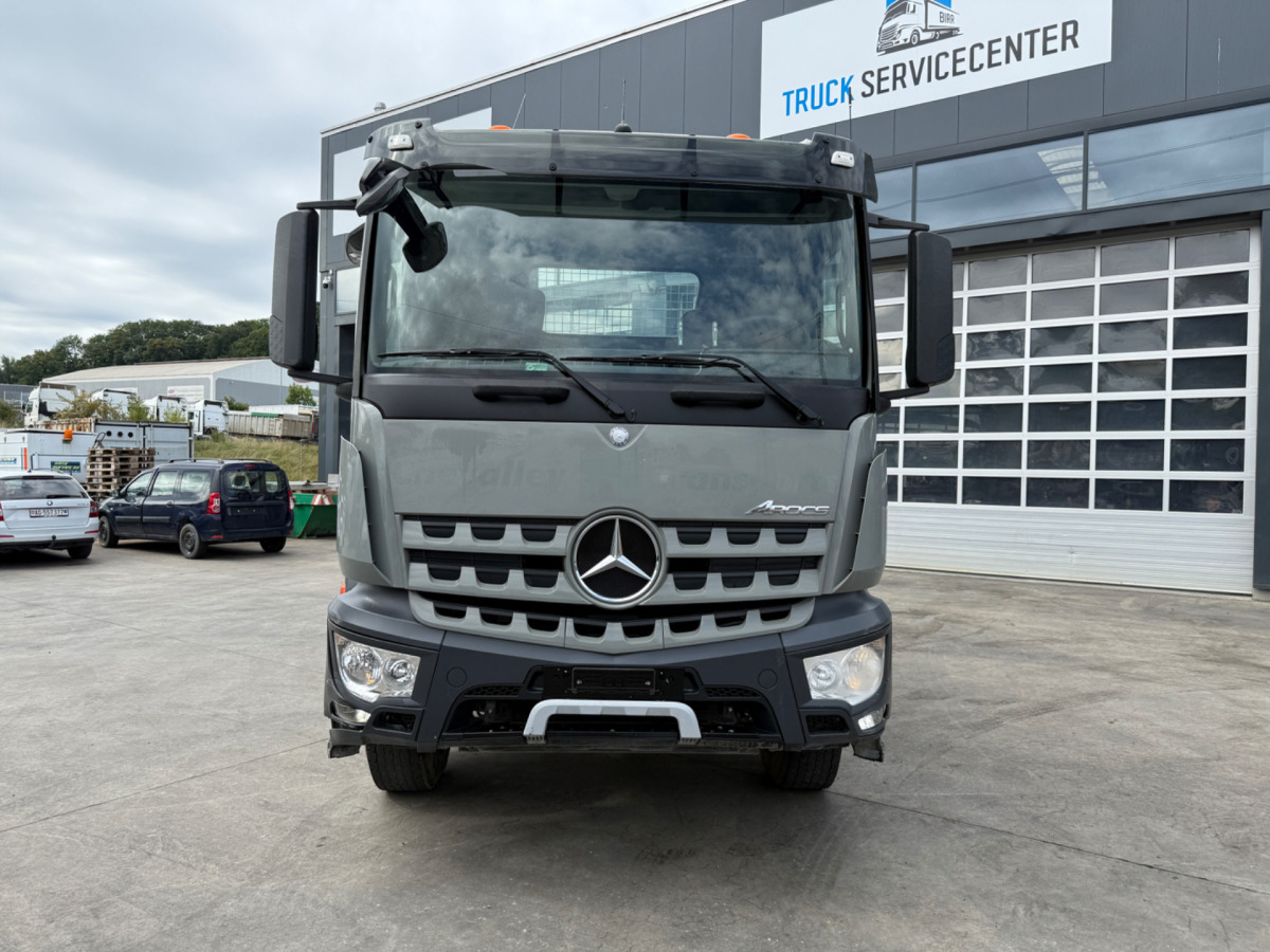 MERCEDES Arocs 1830 4x2 UT GIGANT 18T - Portaalarmsysteem vrachtwagen: afbeelding 2 MERCEDES Arocs 1830 4x2 UT GIGANT 18T - Portaalarmsysteem vrachtwagen: afbeelding 2