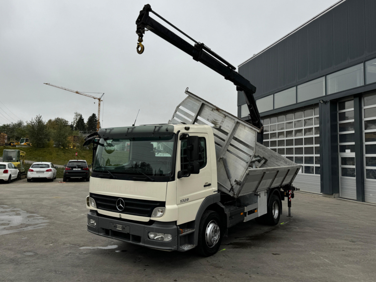 MERCEDES Atego 1329 4x2 Hiab 088-2 - Kipper vrachtwagen, Kraanwagen: afbeelding 1 MERCEDES Atego 1329 4x2 Hiab 088-2 - Kipper vrachtwagen, Kraanwagen: afbeelding 1