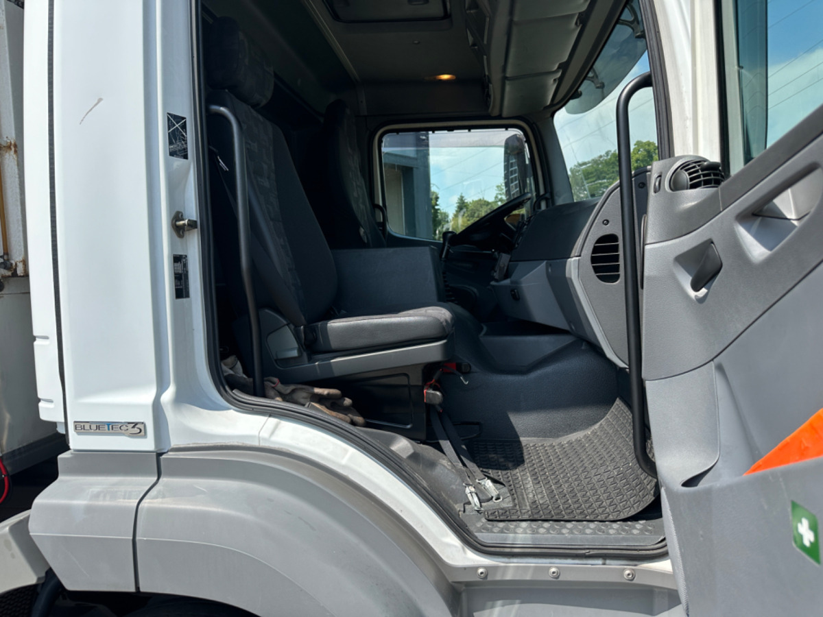 MERCEDES Axor 1833 4x2 Carrier Supra 850 Tiefkühler - Koelwagen vrachtwagen: afbeelding 5 MERCEDES Axor 1833 4x2 Carrier Supra 850 Tiefkühler - Koelwagen vrachtwagen: afbeelding 5