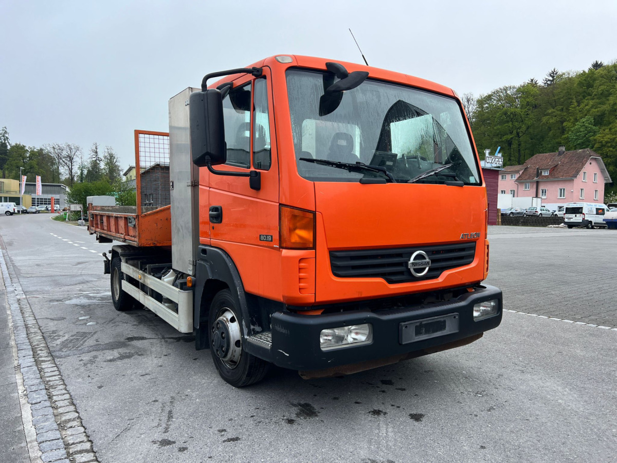 NISSAN Atleon 80.19 4x2 Hooklift - Haakarmsysteem vrachtwagen: afbeelding 4 NISSAN Atleon 80.19 4x2 Hooklift - Haakarmsysteem vrachtwagen: afbeelding 4