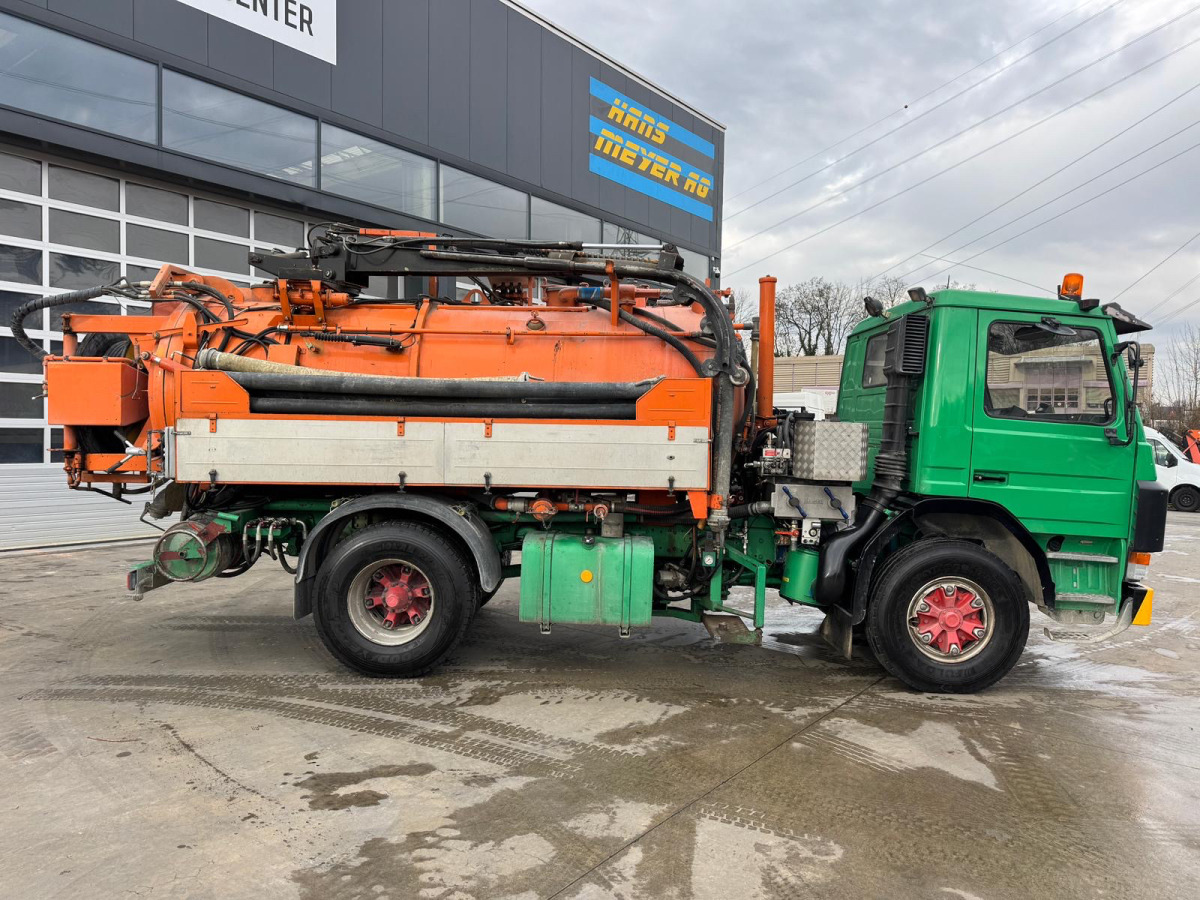 SCANIA 113 4x2 Kaiser Saugwagen - Vacuümwagen: afbeelding 4 SCANIA 113 4x2 Kaiser Saugwagen - Vacuümwagen: afbeelding 4