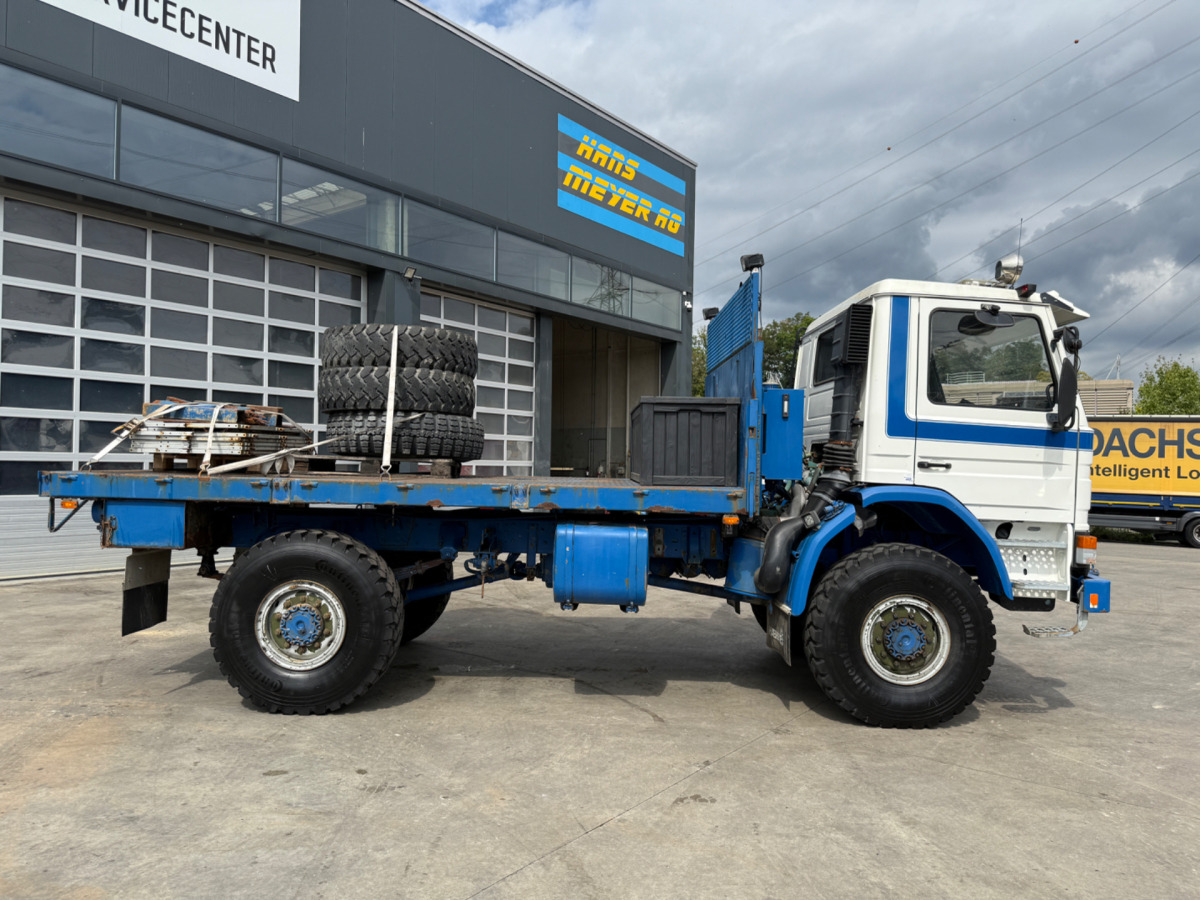 SCANIA 93M 250 4x4 - Vrachtwagen met open laadbak: afbeelding 4 SCANIA 93M 250 4x4 - Vrachtwagen met open laadbak: afbeelding 4