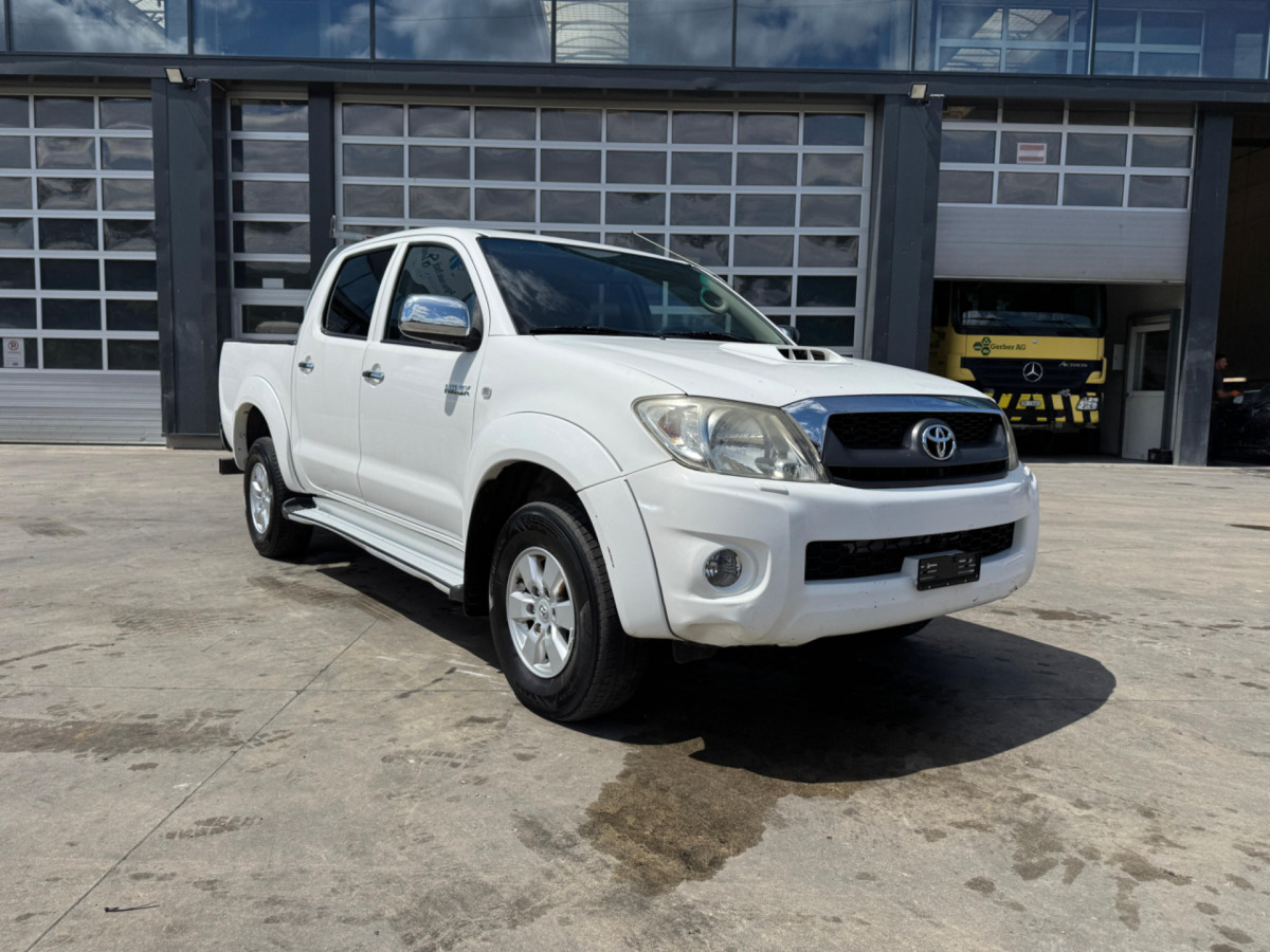 TOYOTA Hilux 3.0D 4WD - Pick-up: afbeelding 3 TOYOTA Hilux 3.0D 4WD - Pick-up: afbeelding 3