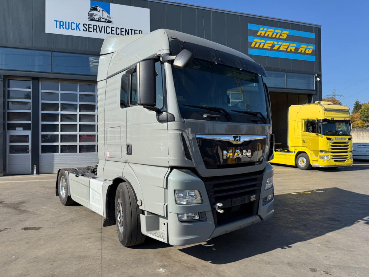 MAN TGX 18.500 4x2 (Engine defect) - Trekker: afbeelding 3 MAN TGX 18.500 4x2 (Engine defect) - Trekker: afbeelding 3