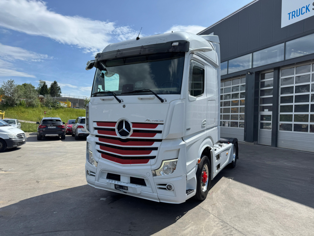 MERCEDES Actros 1851 4x4 Hydraulik - Trekker: afbeelding 1 MERCEDES Actros 1851 4x4 Hydraulik - Trekker: afbeelding 1