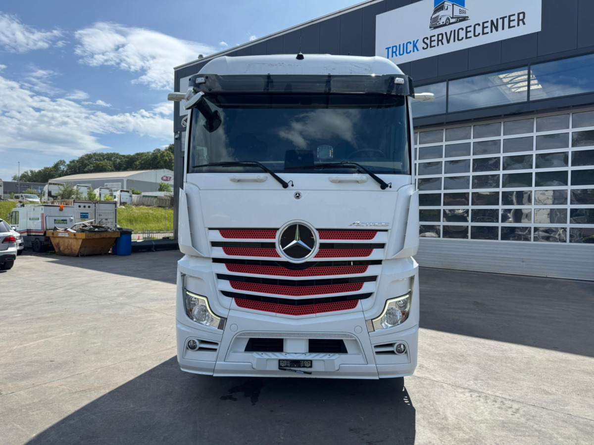 MERCEDES Actros 1851 4x4 Hydraulik - Trekker: afbeelding 2 MERCEDES Actros 1851 4x4 Hydraulik - Trekker: afbeelding 2