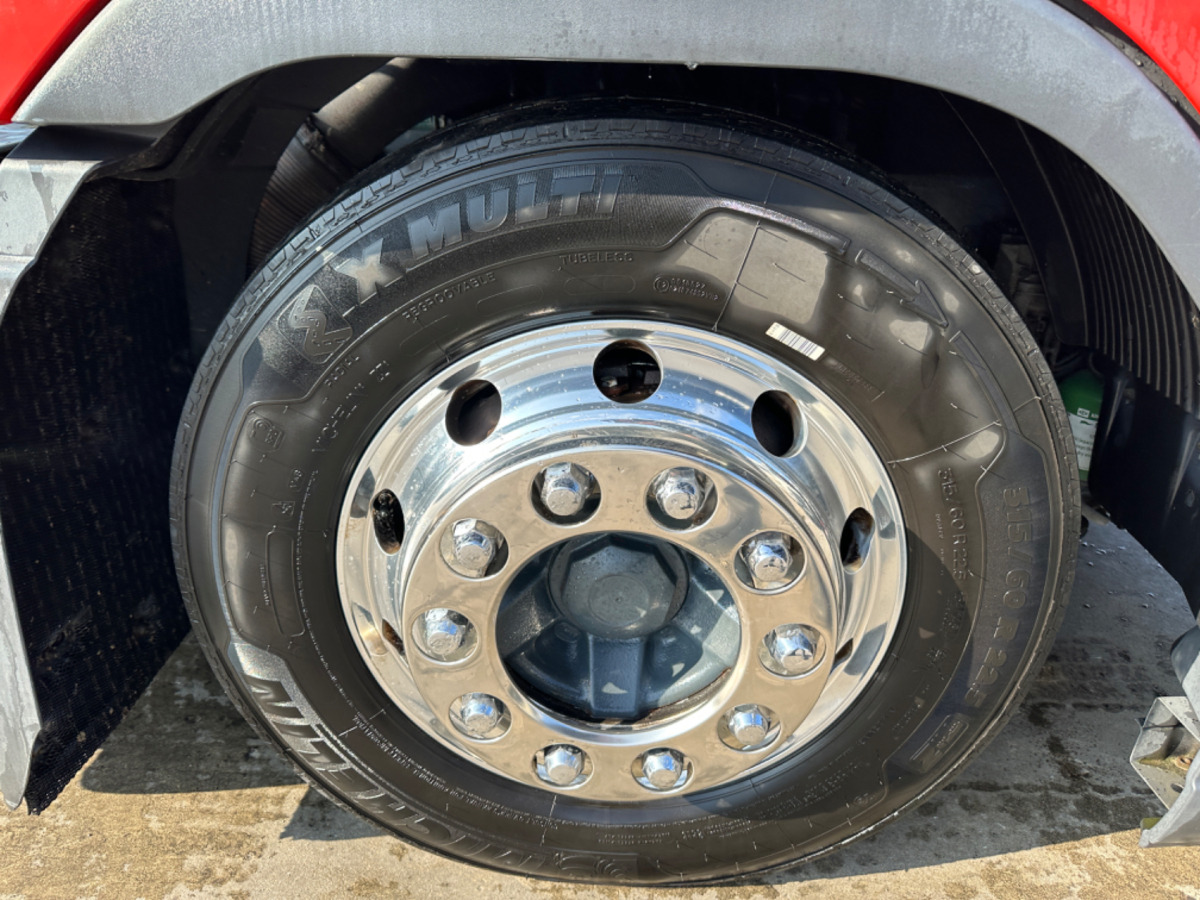 VOLVO FH-420 4x2 Lowdeck - Trekker: afbeelding 4 VOLVO FH-420 4x2 Lowdeck - Trekker: afbeelding 4
