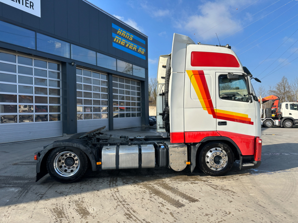 VOLVO FH-420 4x2 Lowdeck - Trekker: afbeelding 5 VOLVO FH-420 4x2 Lowdeck - Trekker: afbeelding 5