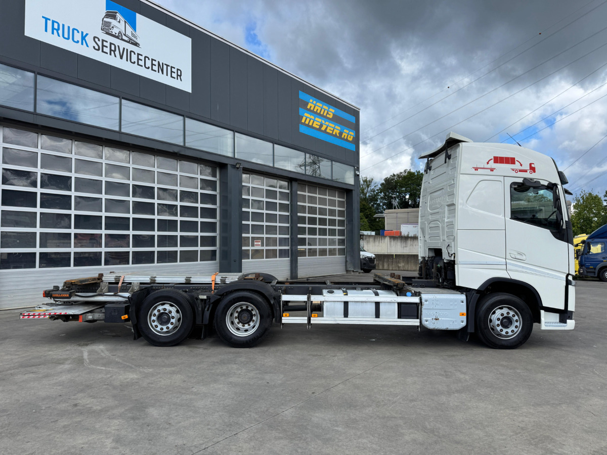 VOLVO FH-460 6x2 LBW - Containertransporter/ Wissellaadbak vrachtwagen: afbeelding 4 VOLVO FH-460 6x2 LBW - Containertransporter/ Wissellaadbak vrachtwagen: afbeelding 4