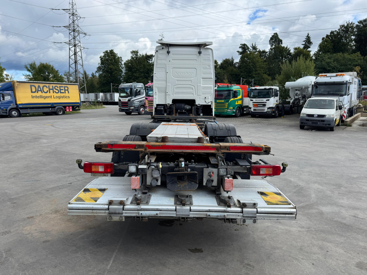 VOLVO FH-460 6x2 LBW - Containertransporter/ Wissellaadbak vrachtwagen: afbeelding 5 VOLVO FH-460 6x2 LBW - Containertransporter/ Wissellaadbak vrachtwagen: afbeelding 5