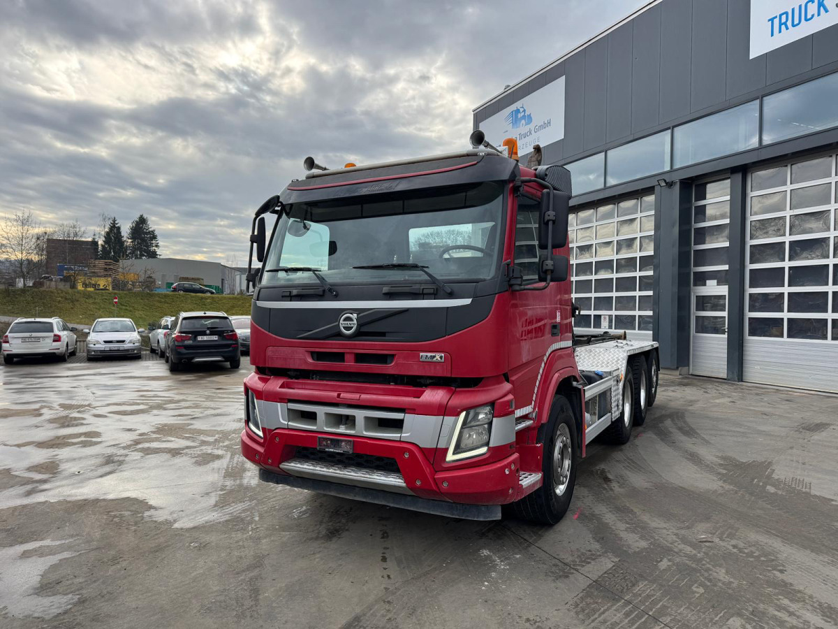 VOLVO FMX-500 8x4 Tridem Hiab 26T - Haakarmsysteem vrachtwagen: afbeelding 1 VOLVO FMX-500 8x4 Tridem Hiab 26T - Haakarmsysteem vrachtwagen: afbeelding 1
