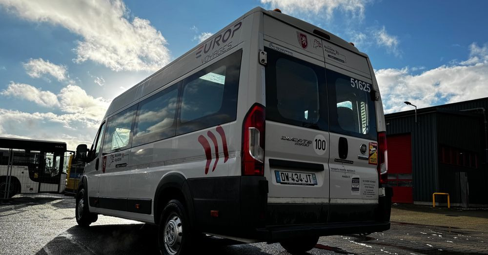 Fiat Ducato / 17 miejsc / EURO 6/ IGŁA !!!/ Cena:75000 zł netto - Minibus, Personenvervoer: afbeelding 4 Fiat Ducato / 17 miejsc / EURO 6/ IGŁA !!!/ Cena:75000 zł netto - Minibus, Personenvervoer: afbeelding 4