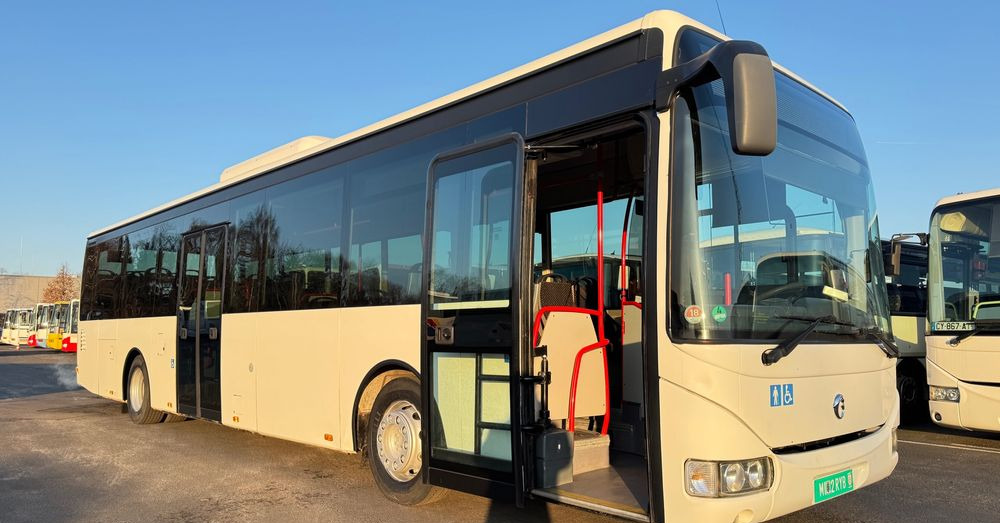 Irisbus Crossway LE / KLIMA / automat / 45 foteli / niskowejściowy / Cena: 115000zł netto - Stadsbus: afbeelding 1 Irisbus Crossway LE / KLIMA / automat / 45 foteli / niskowejściowy / Cena: 115000zł netto - Stadsbus: afbeelding 1
