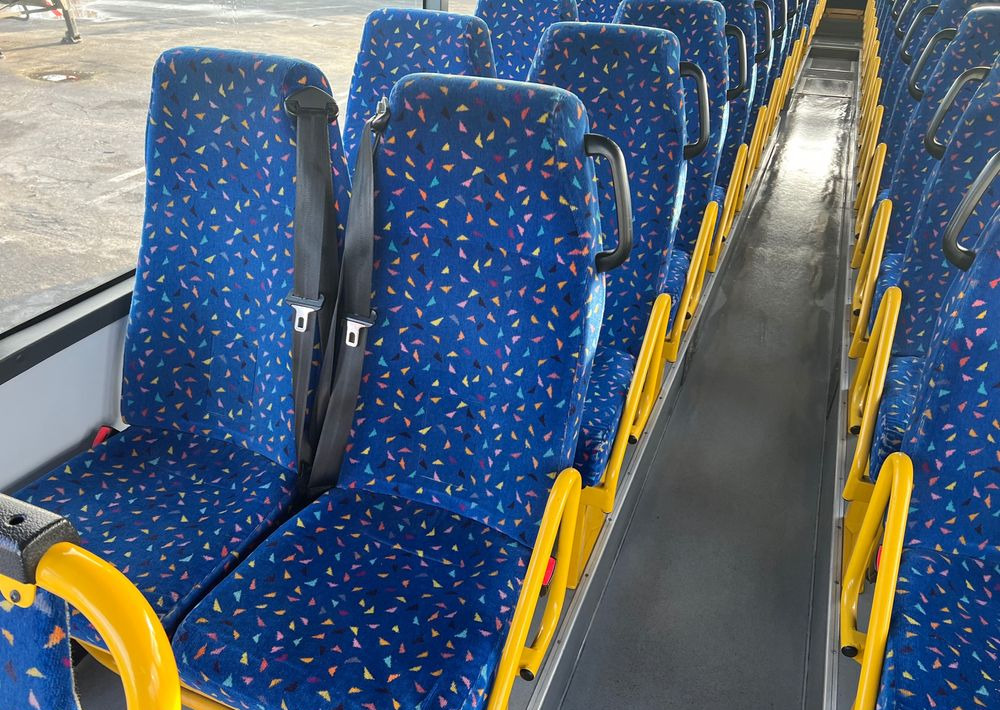 Irisbus Recreo / KLIMA/ TACHO ANALOG/ 60 miejsc /Cena:45000 netto - Streekbus: afbeelding 5 Irisbus Recreo / KLIMA/ TACHO ANALOG/ 60 miejsc /Cena:45000 netto - Streekbus: afbeelding 5
