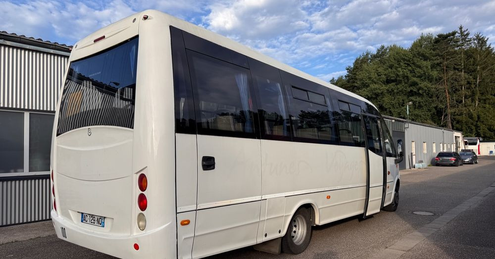Iveco Wing /34 miejsca /mały przebieg /Cena:109000 zł netto - Minibus, Personenvervoer: afbeelding 2 Iveco Wing /34 miejsca /mały przebieg /Cena:109000 zł netto - Minibus, Personenvervoer: afbeelding 2