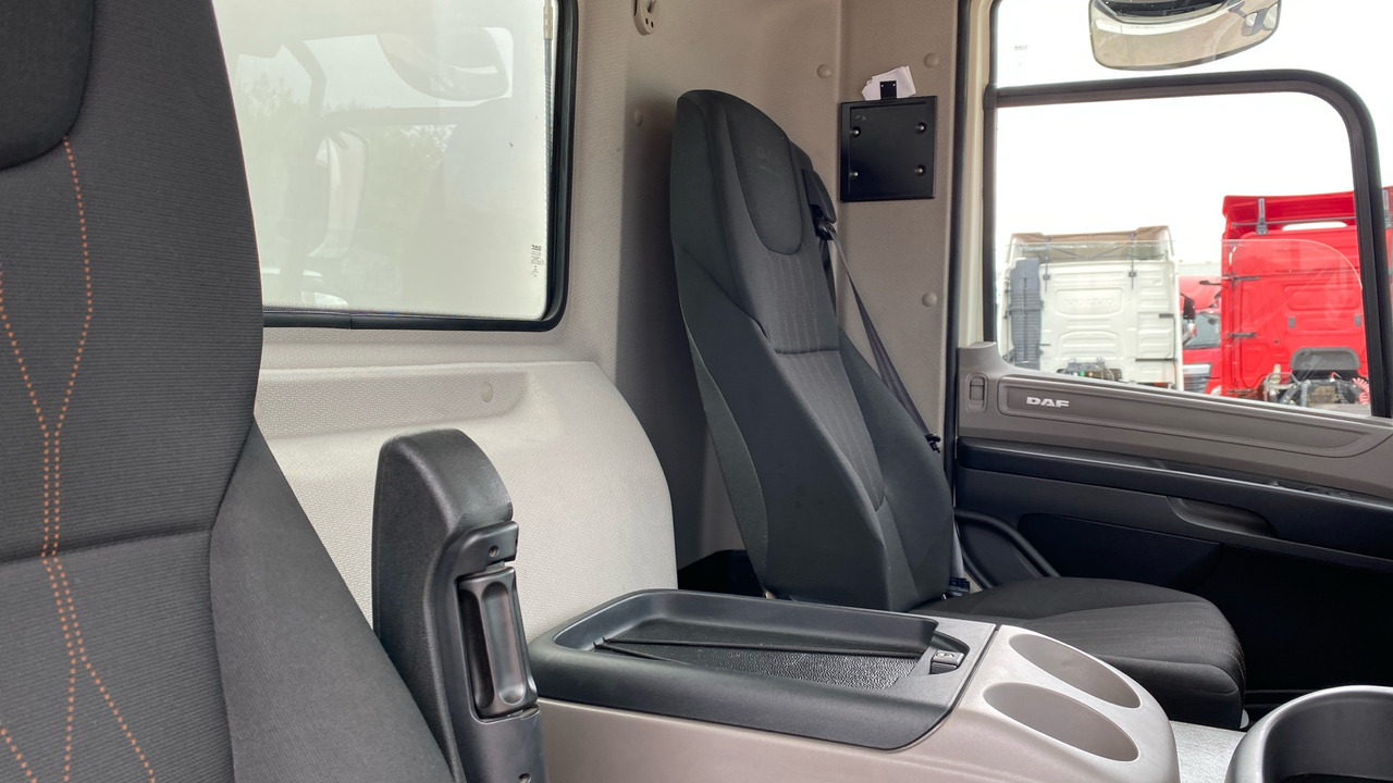 Schuifzeilen vrachtwagen DAF CF 320: afbeelding 8