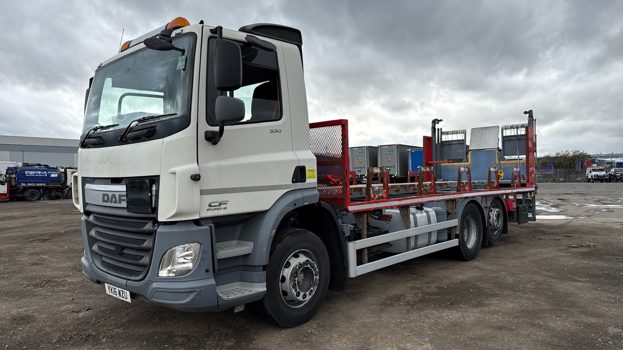 DAF CF 330 - Vrachtwagen met open laadbak: afbeelding 2 DAF CF 330 - Vrachtwagen met open laadbak: afbeelding 2