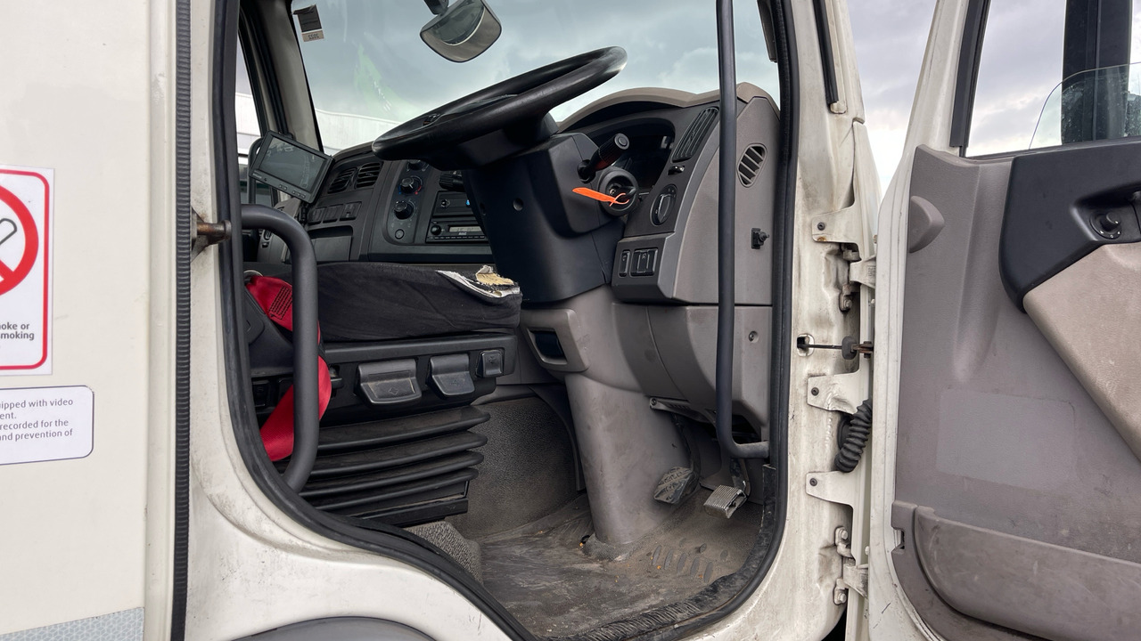 DAF LF 230 - Vrachtwagen met open laadbak: afbeelding 5 DAF LF 230 - Vrachtwagen met open laadbak: afbeelding 5