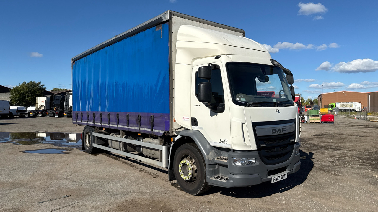 DAF LF 260 - Bestelwagen met dubbele cabine: afbeelding 1 DAF LF 260 - Bestelwagen met dubbele cabine: afbeelding 1