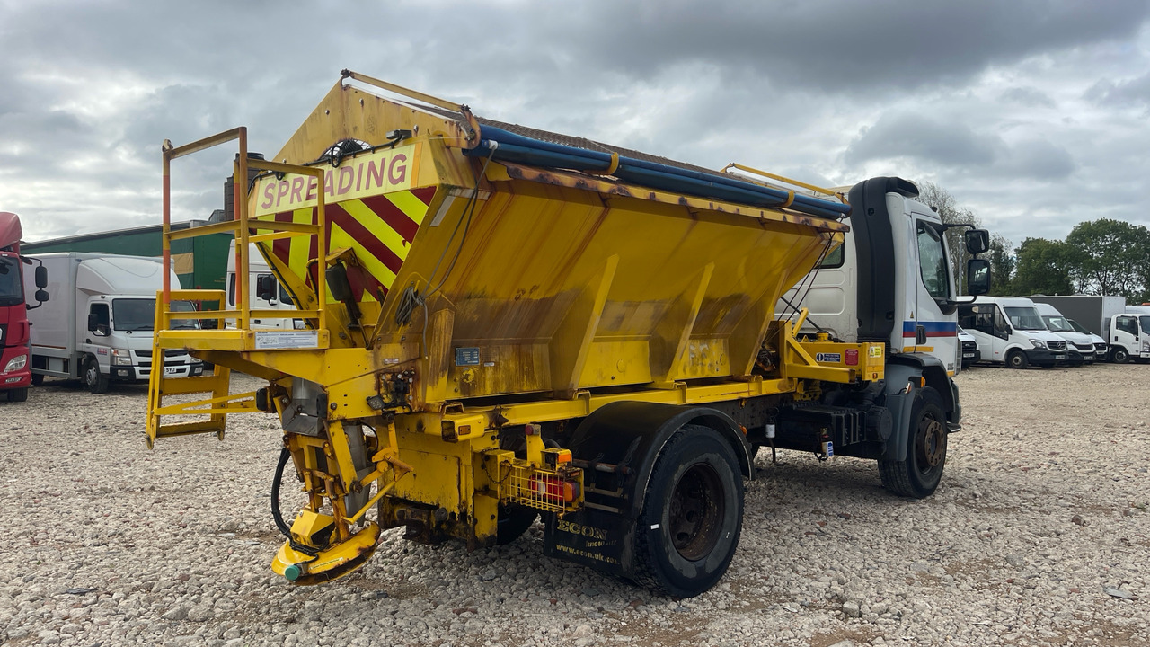 DAF LF 55.220 - Sneeuwruimer: afbeelding 4 DAF LF 55.220 - Sneeuwruimer: afbeelding 4