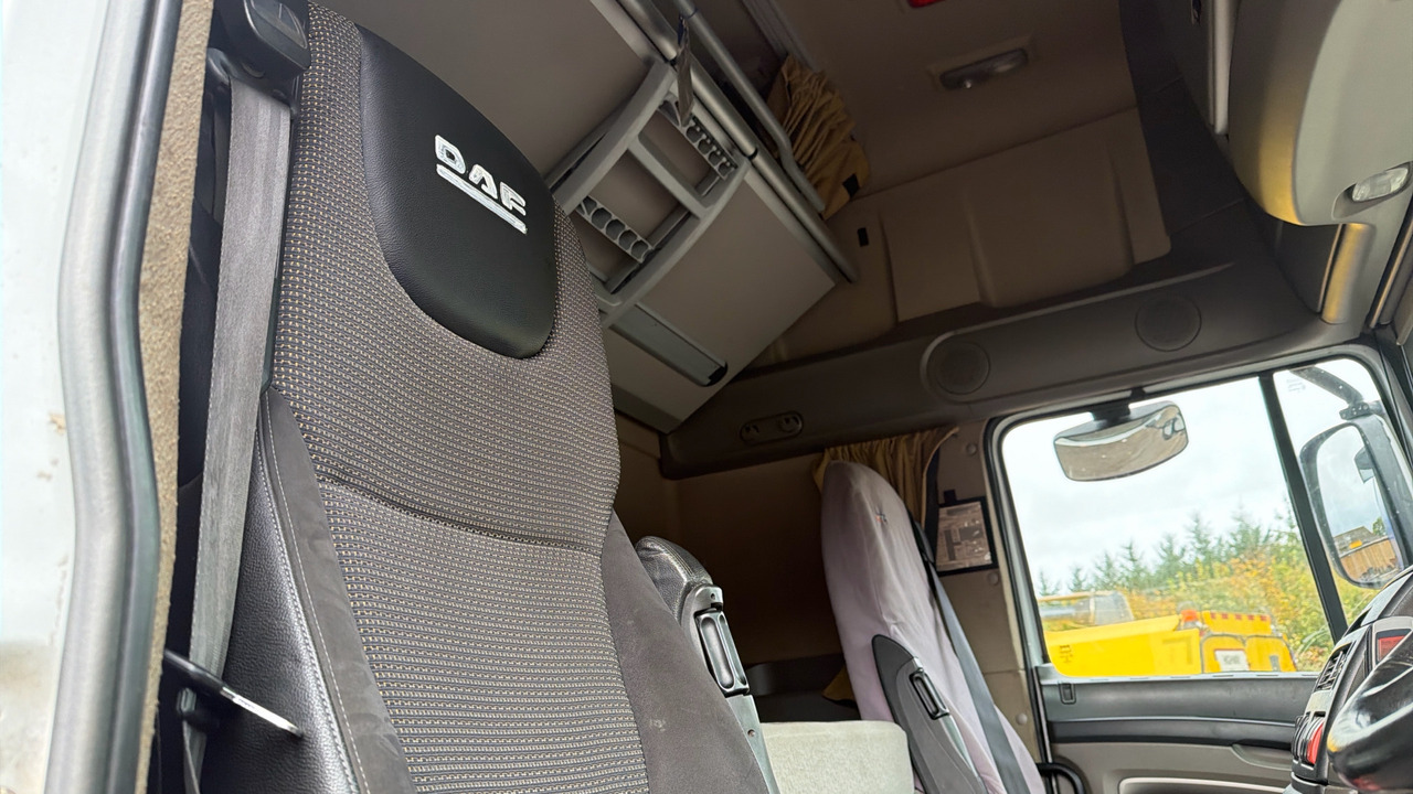 Schuifzeilen vrachtwagen DAF XF 105.510: afbeelding 8