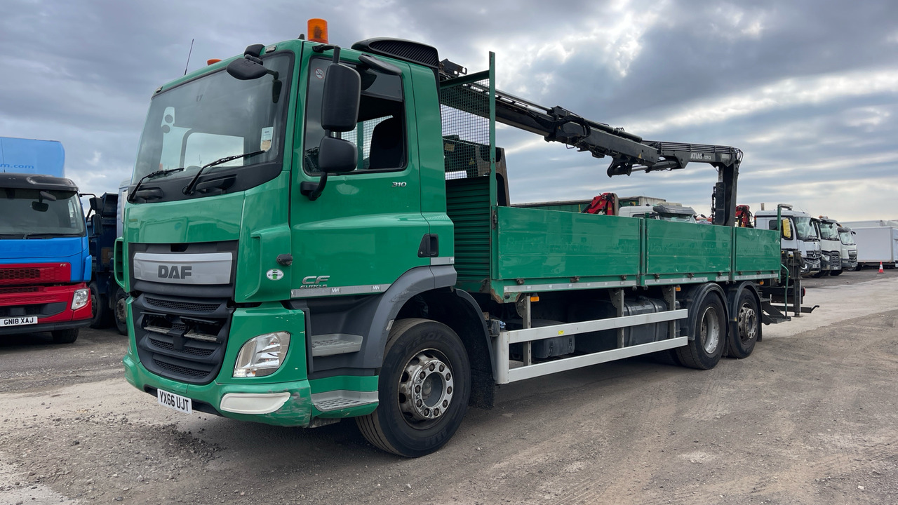 Daf CF 310 - Vrachtwagen met open laadbak, Kraanwagen: afbeelding 2 Daf CF 310 - Vrachtwagen met open laadbak, Kraanwagen: afbeelding 2