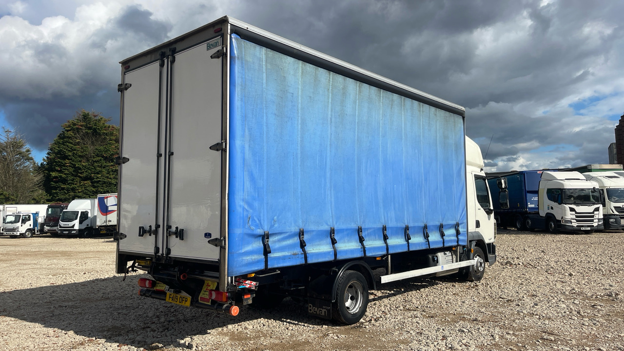Daf LF 180 - Schuifzeilen vrachtwagen: afbeelding 4 Daf LF 180 - Schuifzeilen vrachtwagen: afbeelding 4