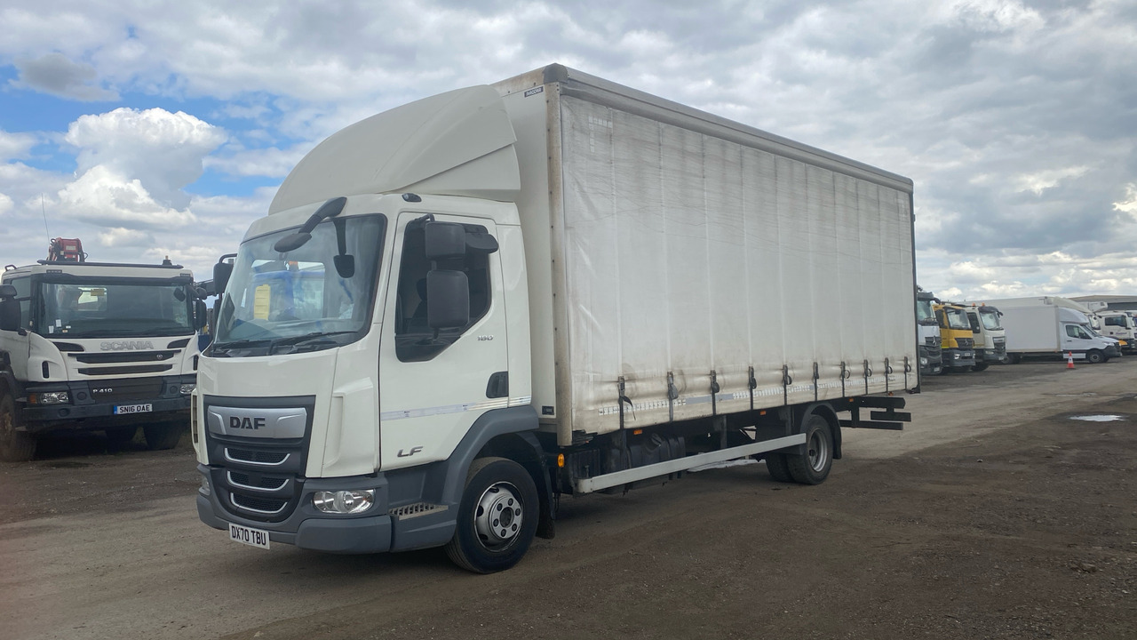 Daf LF 180 - Schuifzeilen vrachtwagen: afbeelding 2 Daf LF 180 - Schuifzeilen vrachtwagen: afbeelding 2